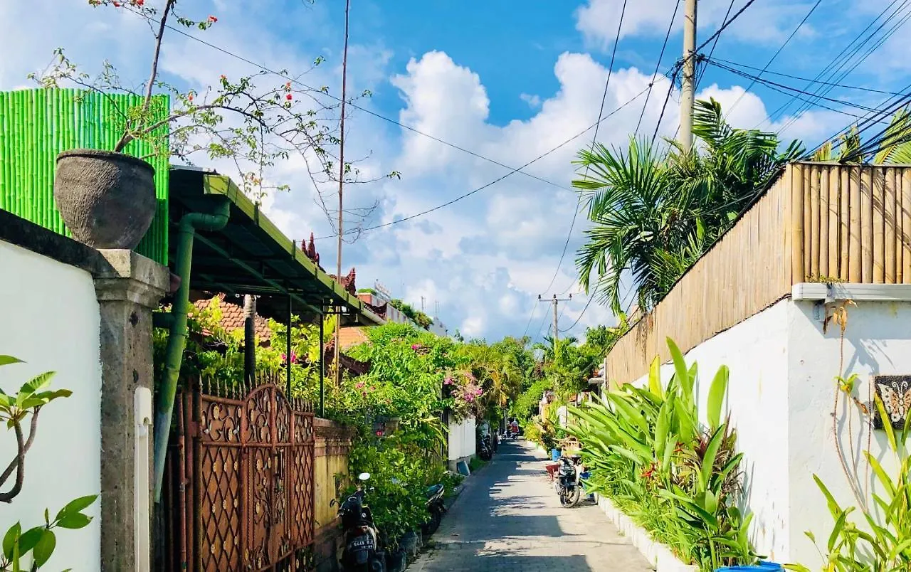 Villa Retro 88 Seminyak Indonezja